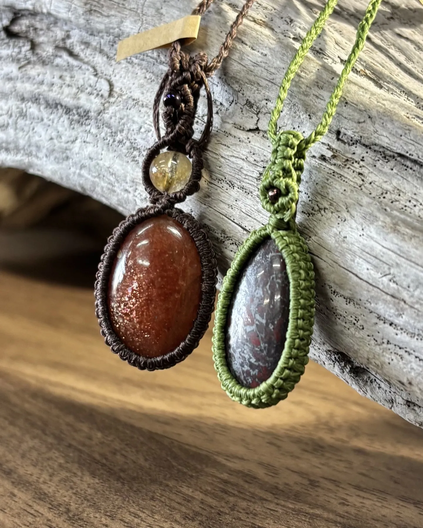 《マクラメ×天然石アクセサリー》の委託販売がスタートしました...