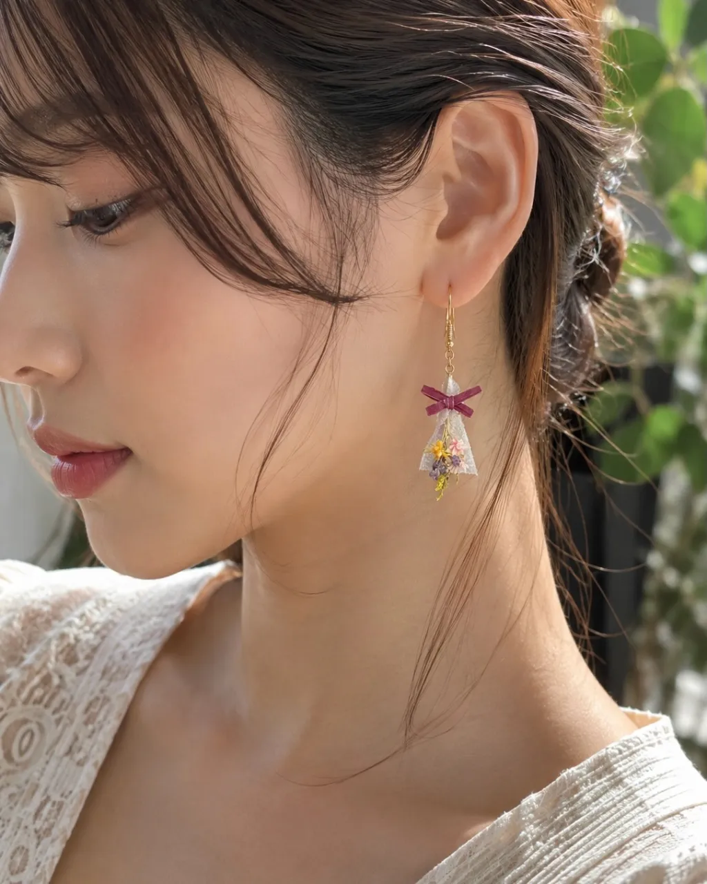 🌷 小さな花束を、耳元に。